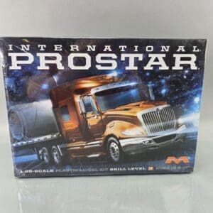 1/25 International Prostar (Moebius-1301)